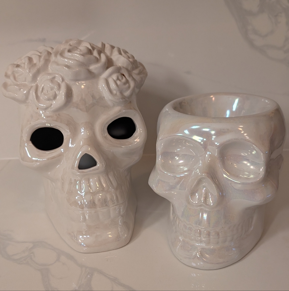 Ashland Halloween Skulls